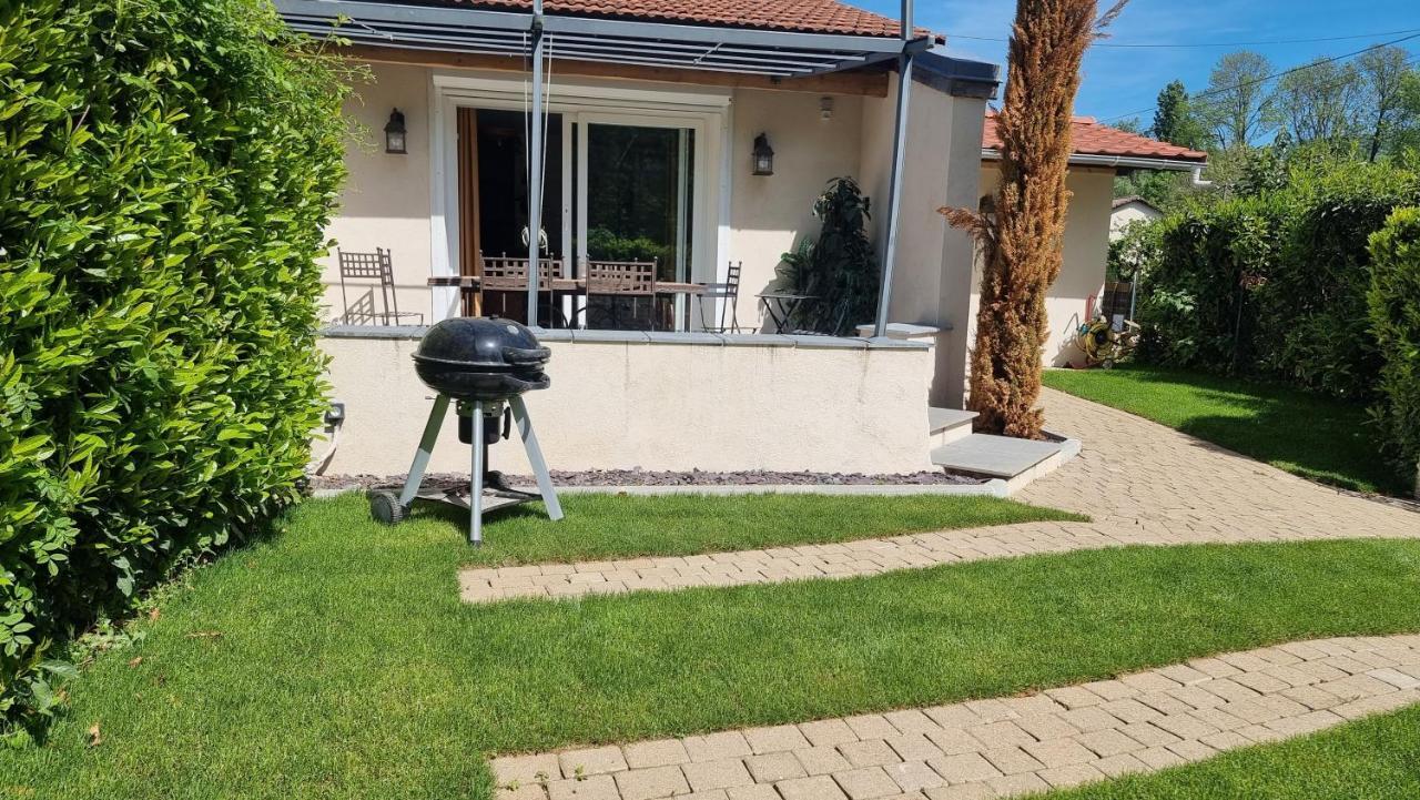 Le Refuge Du Bugey Ferienhaus